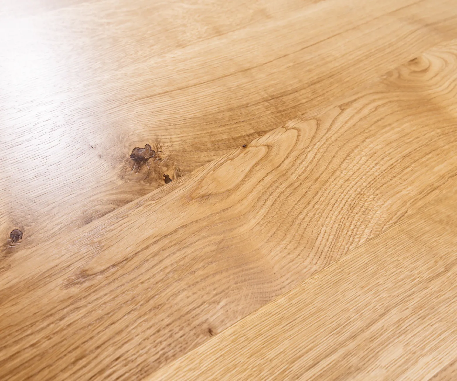 CouchtischEdge Oval 140x75 cm Eiche Natur Runde Kante Sarity Edelstahl gebürstet Sofort versandfertig