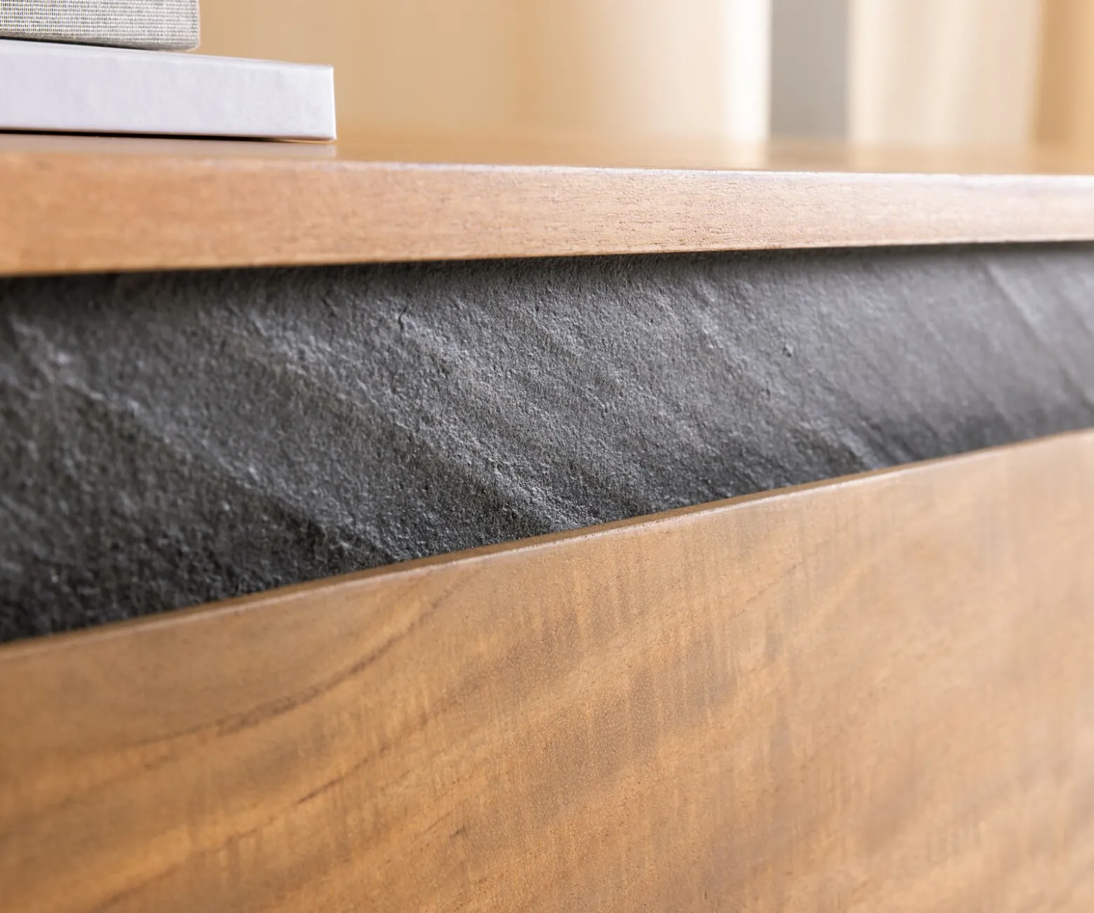 Design-LowboardStonegrace 240 cm Akazie Natur Schiefer 4 Türen schwebend Sofort versandfertig