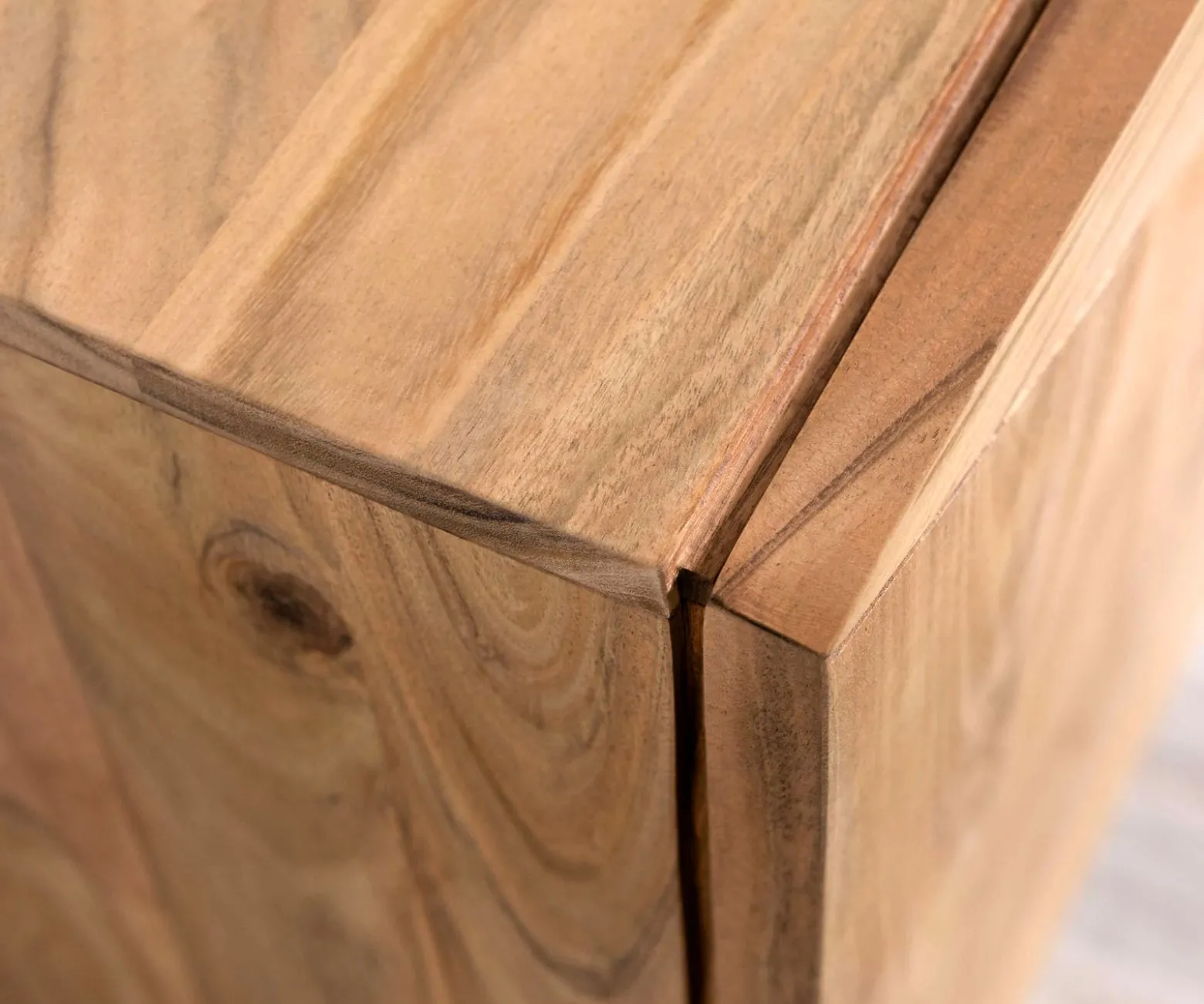 Design-SideboardWyatt 175 cm 3D Optik mittig Akazie Natur Edelstahl Sofort versandfertig