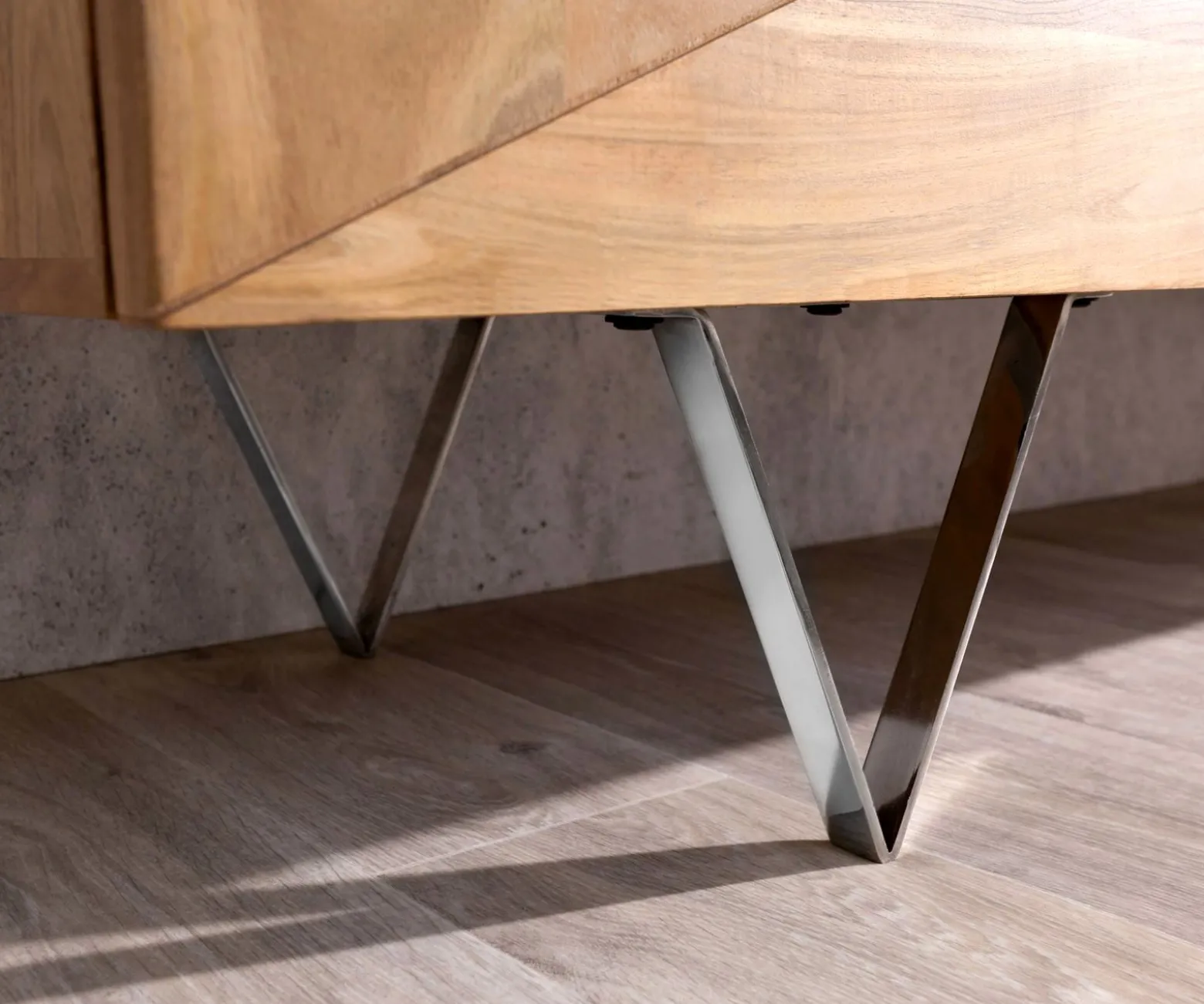 Design-SideboardWyatt 175 cm 3D Optik mittig Akazie Natur Edelstahl Sofort versandfertig