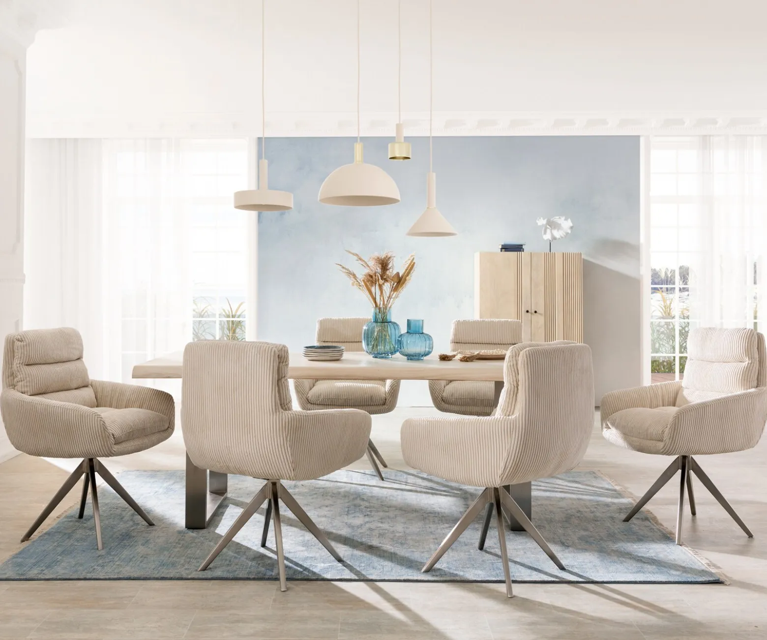 EsszimmerstuhlAbelia-Flex mit Armlehnen Cord Beige Kreuzgestell kantig Edelstahl Sofort versandfertig