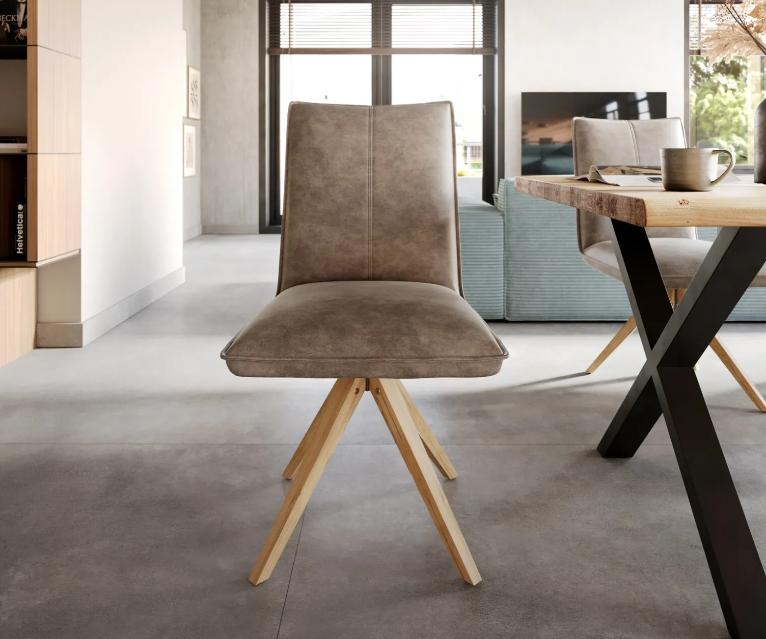 EsszimmerstuhlLelio-Flex Mikrofaser Taupe Vintage Holzgestell kantig Natur 360° drehbar Taschenfederkern Versandfertig ca. 28.10.26