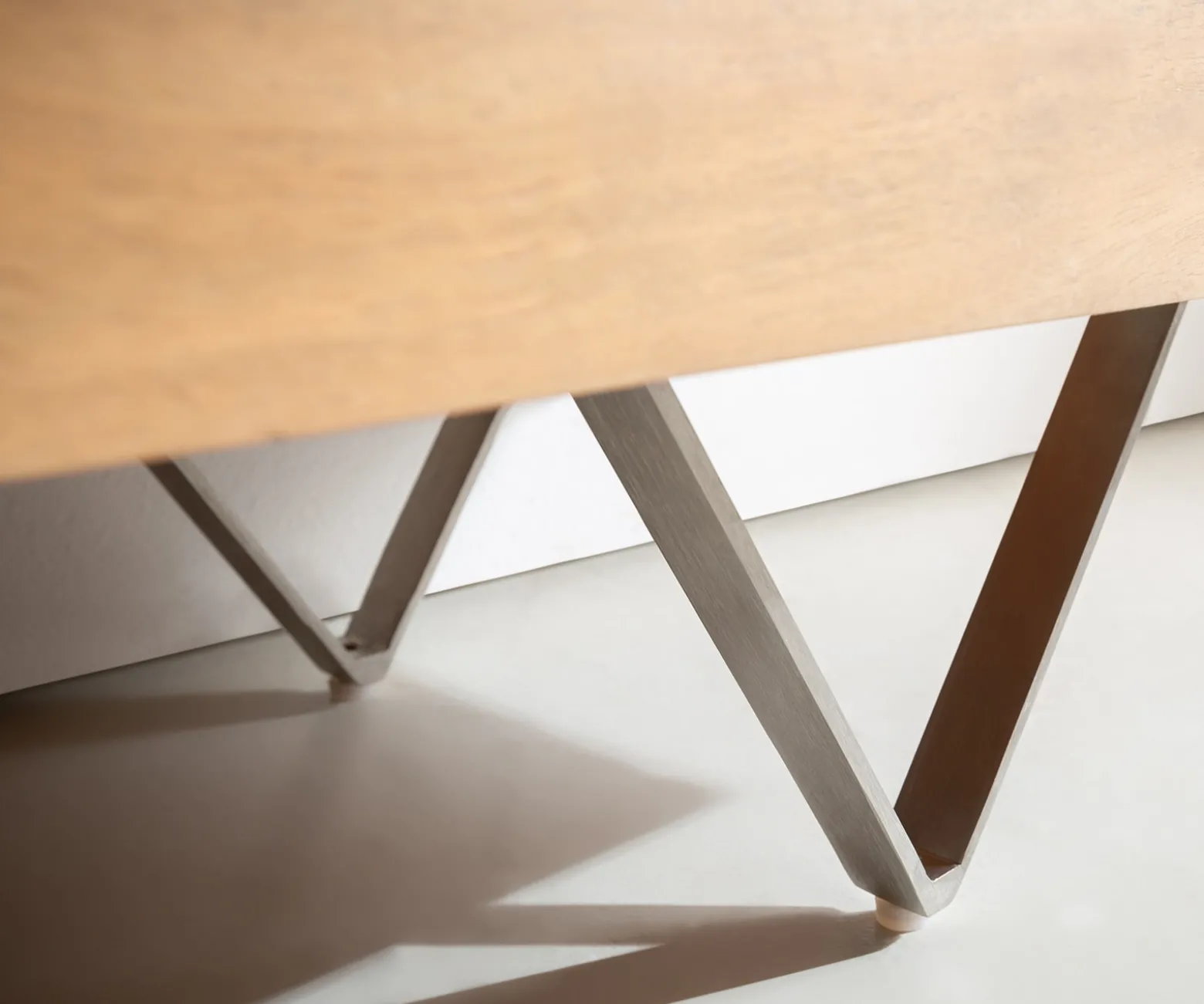 FußV-Form 15 cm Edelstahl gebürstet für alle Möbelarten (4er Set) Sofort versandfertig