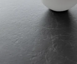 KonsolentischEdge Boot 140x40 cm Keramik Laminam® Nero Greco Anthrazit Livos Metall Schwarz Sofort versandfertig