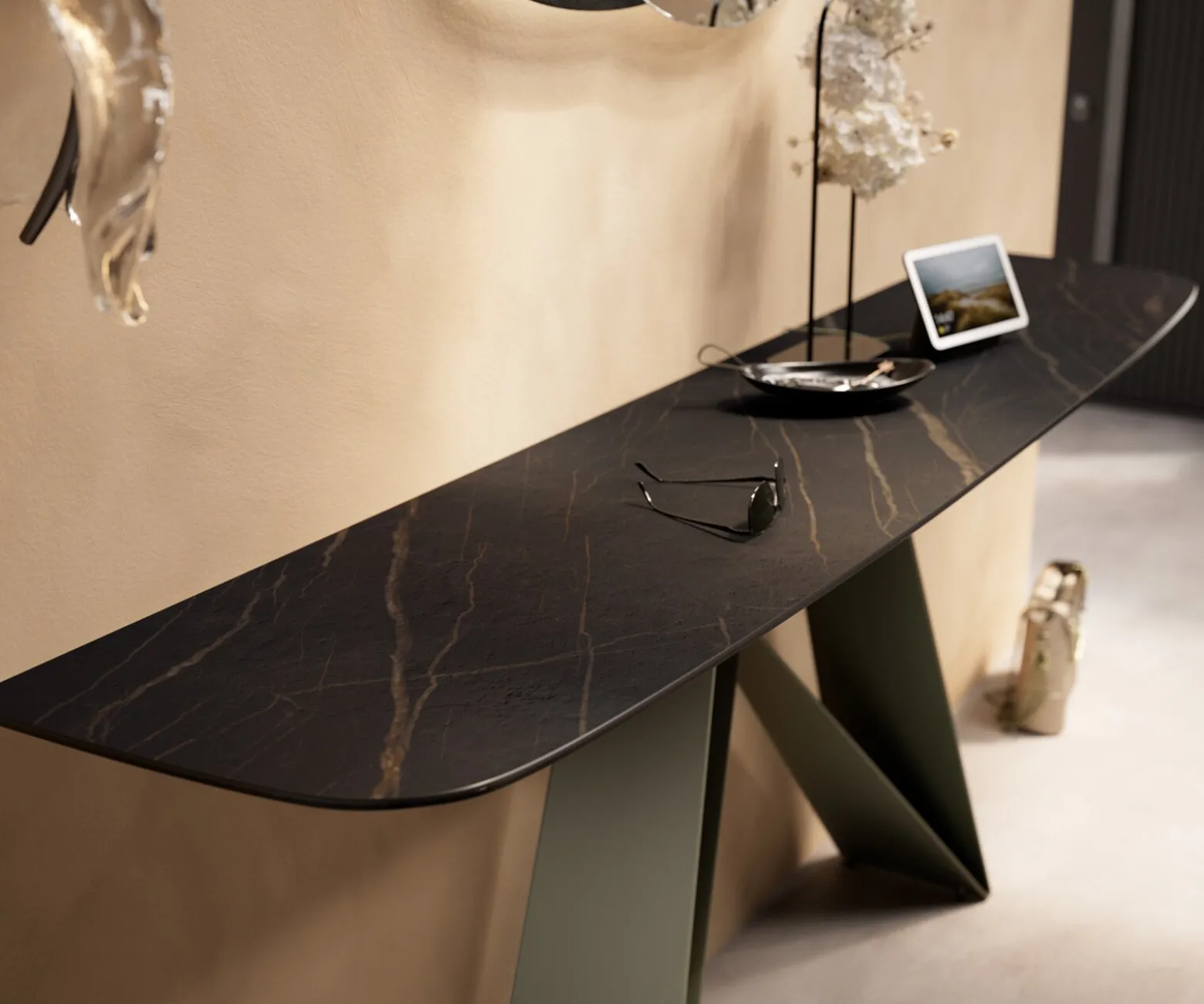 KonsolentischEdge Boot 180x40 cm Keramik Laminam® Noir Desir Braun Velio Metall Effektfinish Titan Sofort versandfertig