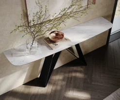 KonsolentischEdge Boot 180x40 cm Keramik Laminam® Statuarietto Weiß Velio Metall Schwarz Versandfertig ca. 06.01.27