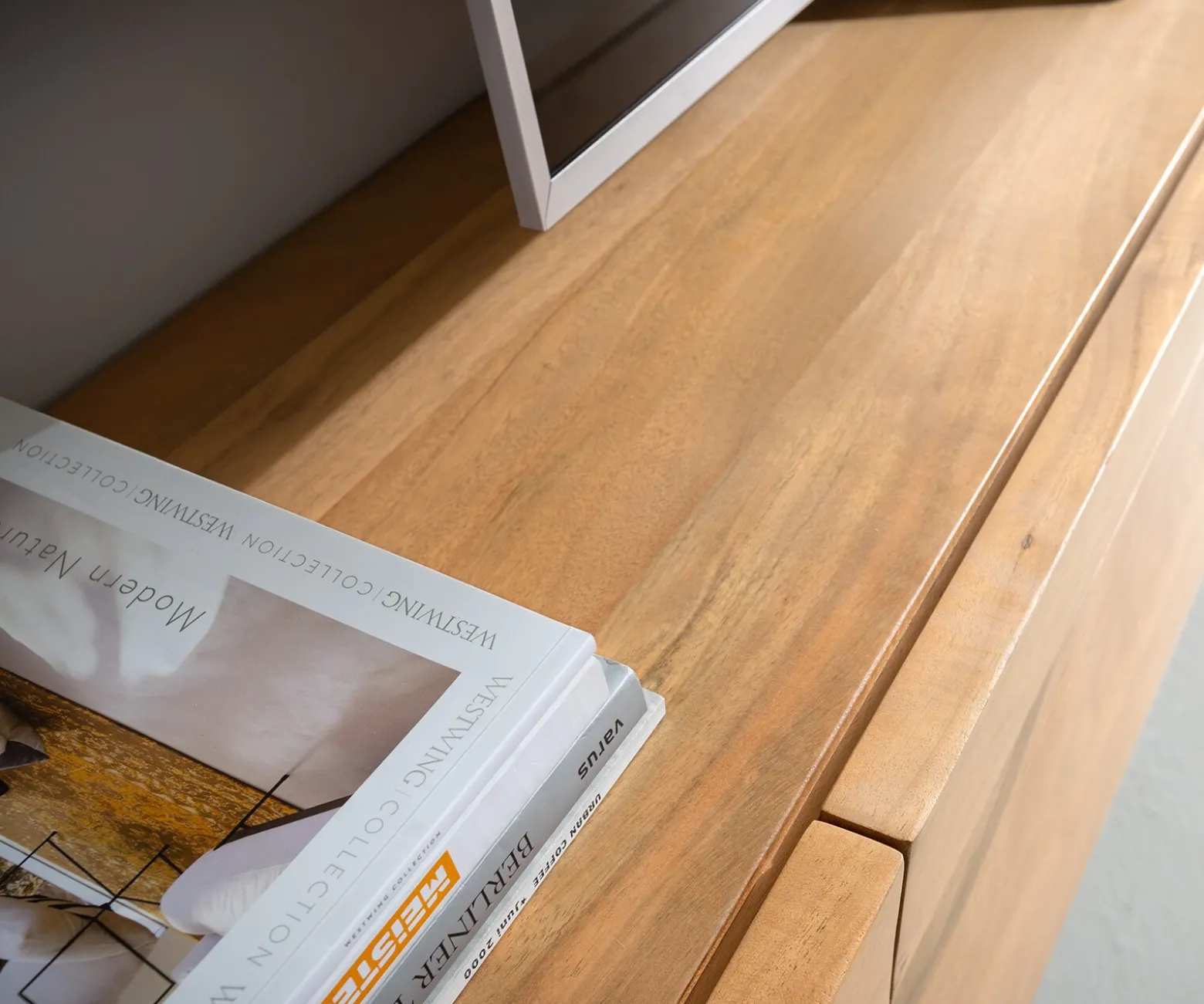 LowboardKayu 220 cm Akazie Natur 4 Türen schwebend Sofort versandfertig