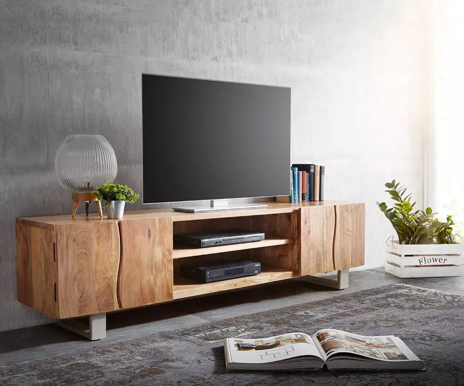 LowboardLive-Edge 200 cm Akazie Natur 4 Türen 2 Fächer Sofort versandfertig