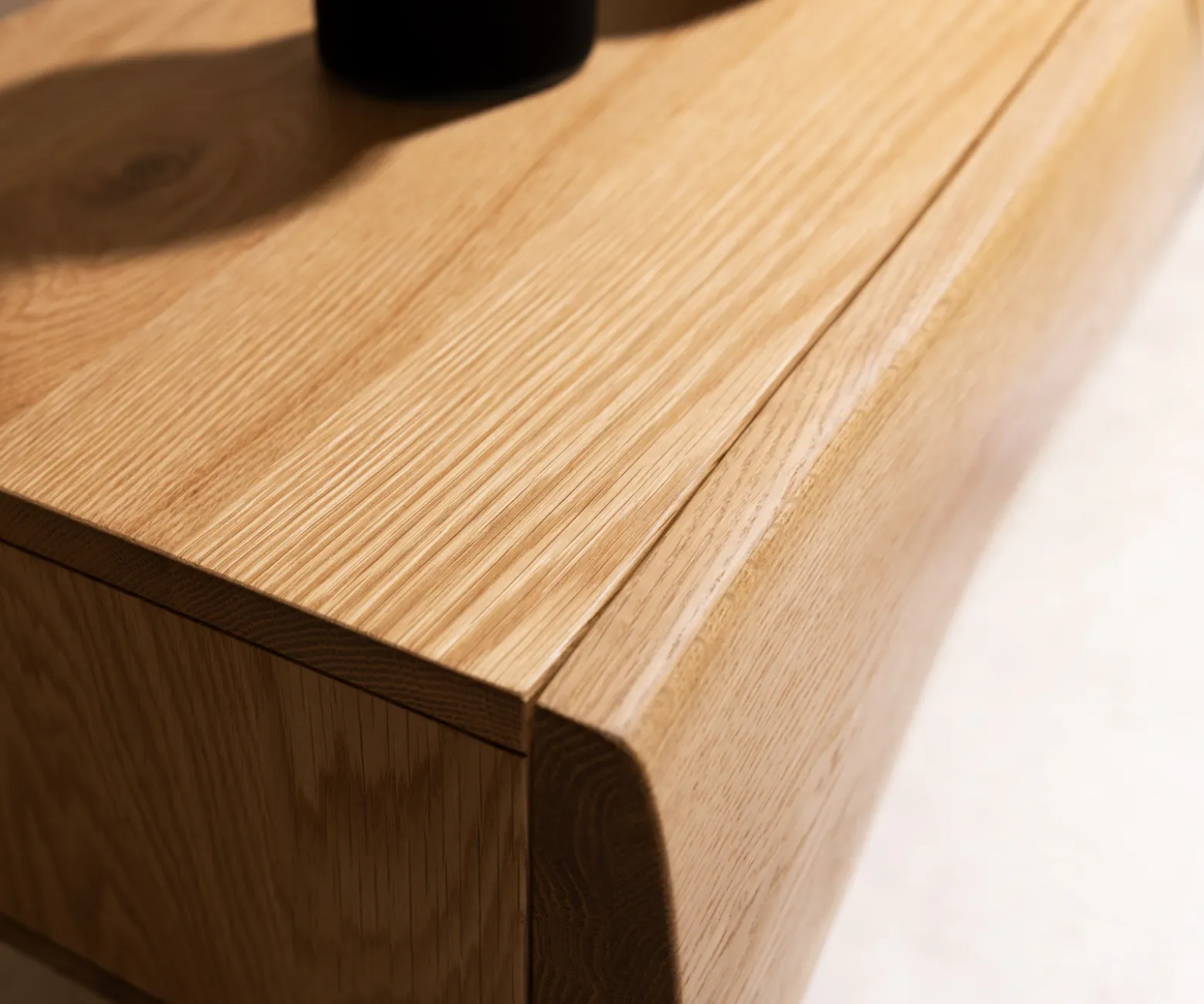LowboardNew Live-Edge Live-Edge 200 cm Eiche Natur 4 Türen schwebend Versandfertig ca. 13.11.26