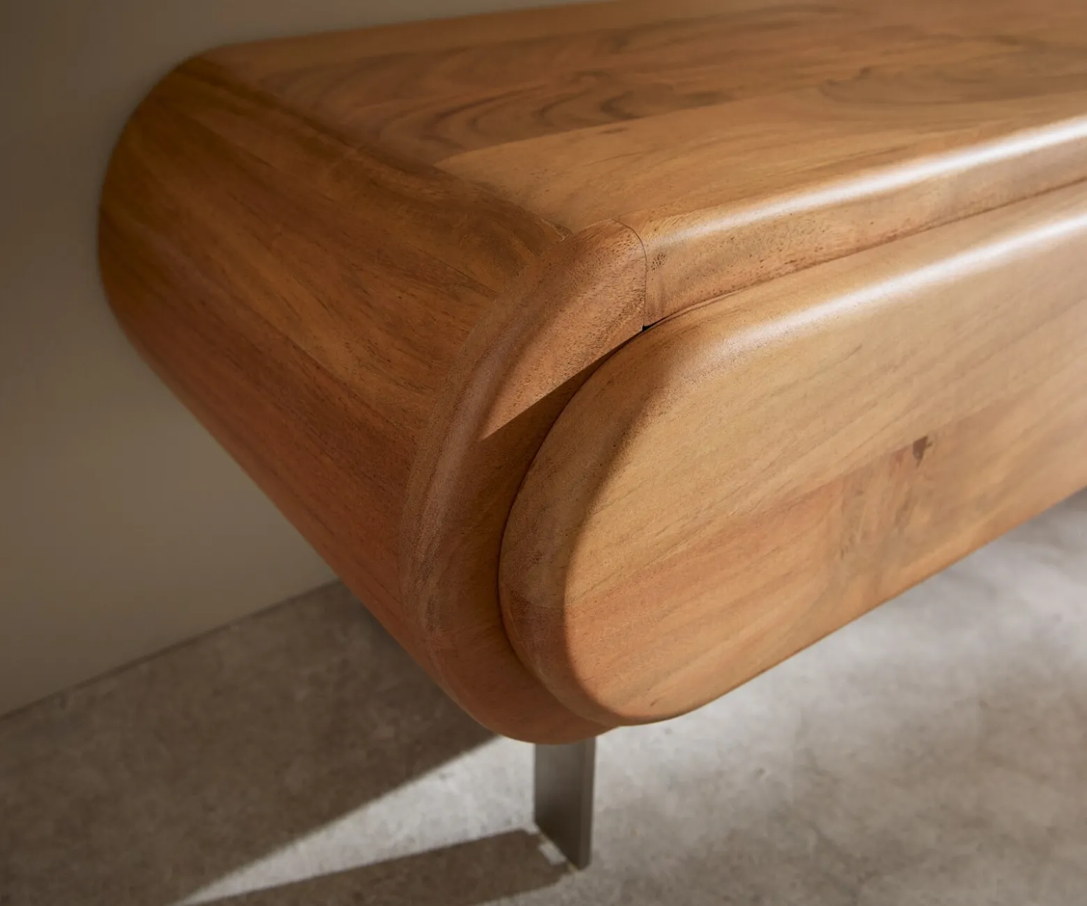 LowboardSohara 175 cm Akazie Natur 4 Türen L-Fuß silber Sofort versandfertig