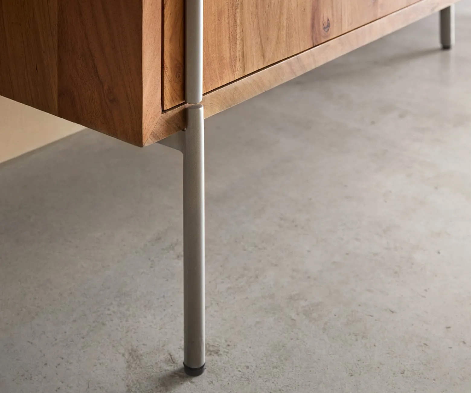 SideboardRivoro 210 cm Akazie Natur 4 Türen Sofort versandfertig